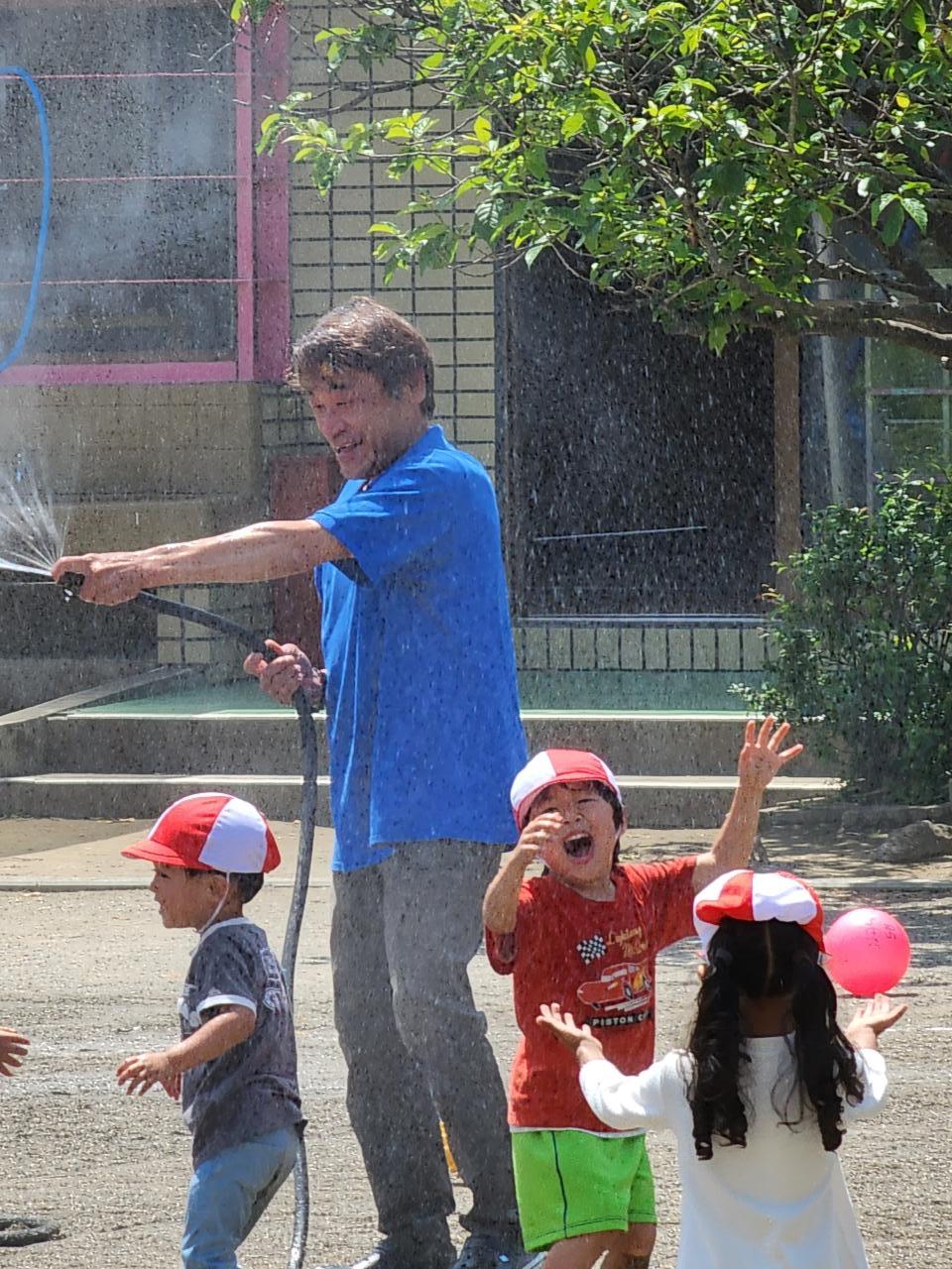 今日は真夏日